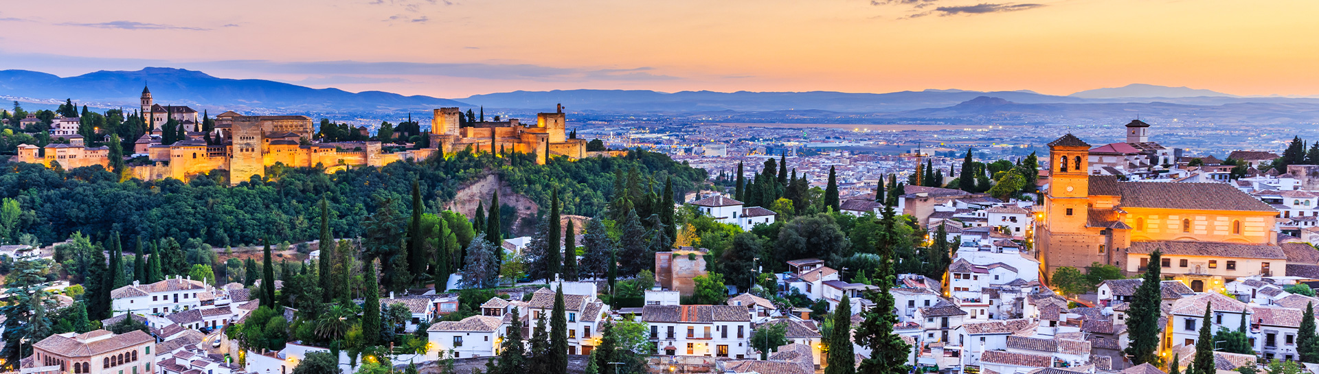 Granada, information about this popular destination in Spain by the AFRICA MOROCCO LINK company.